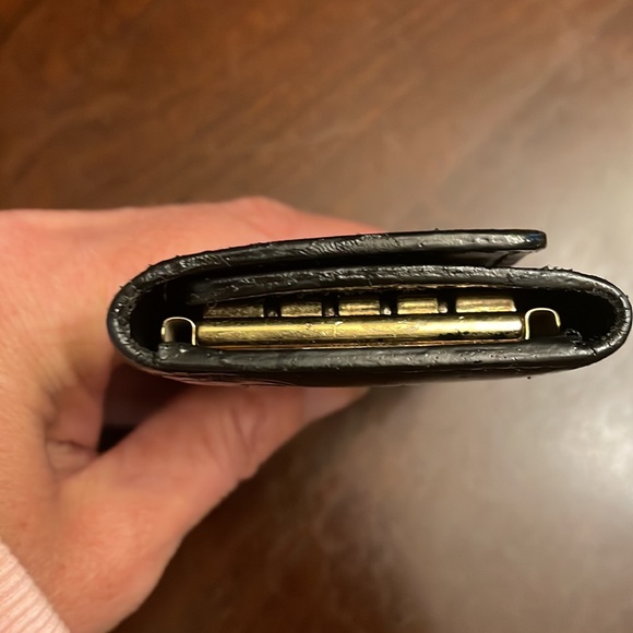 Louis Vuitton Vernis Keyholder Dyed - Picture 2 of 8